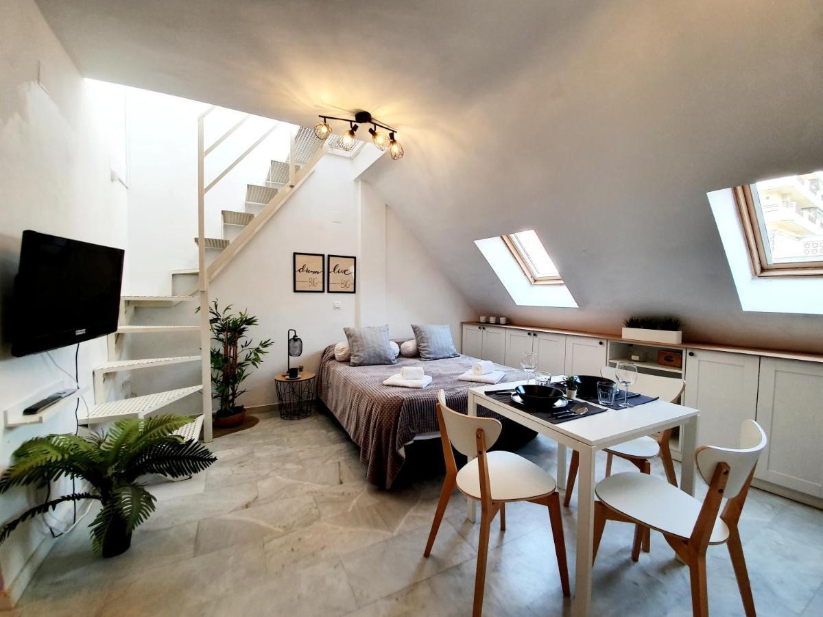 Captain's Penthouse Appartement *
